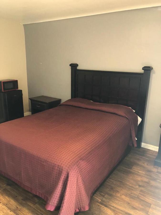Star Motel Norwalk Bagian luar foto